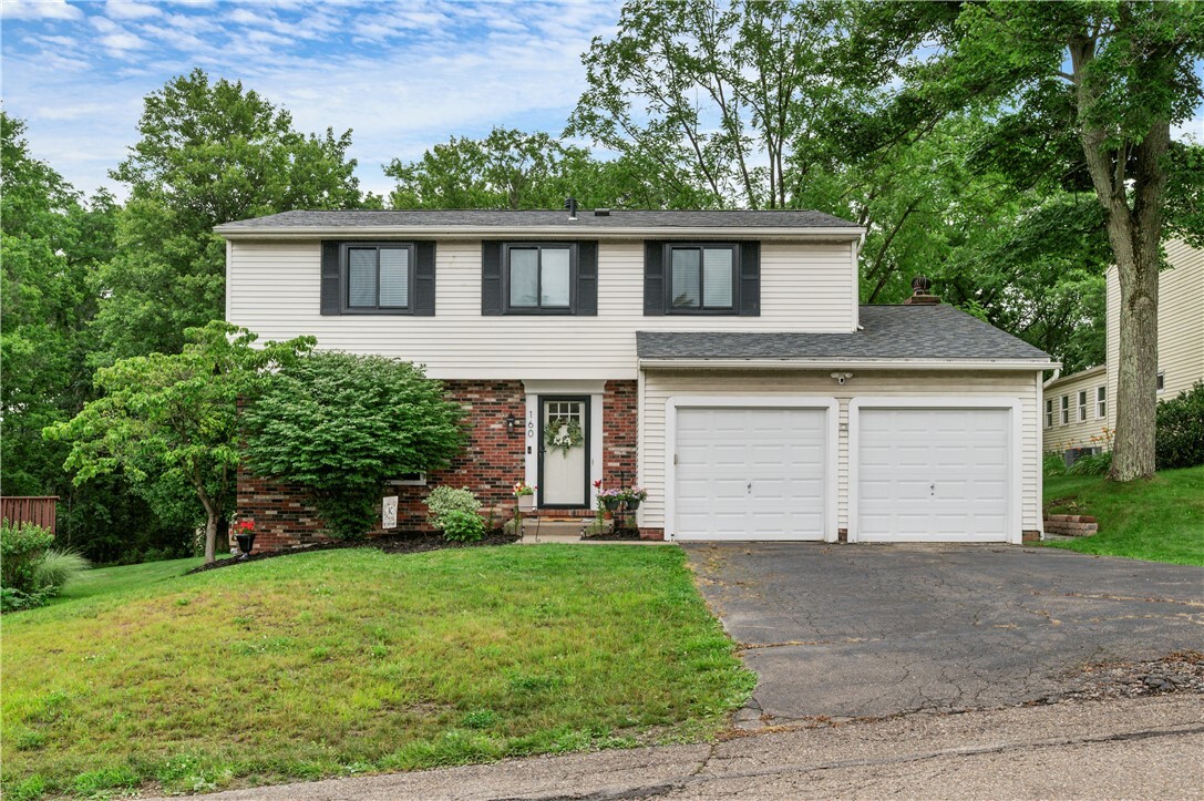 Property Photo: 160 Walden Way PA 15126