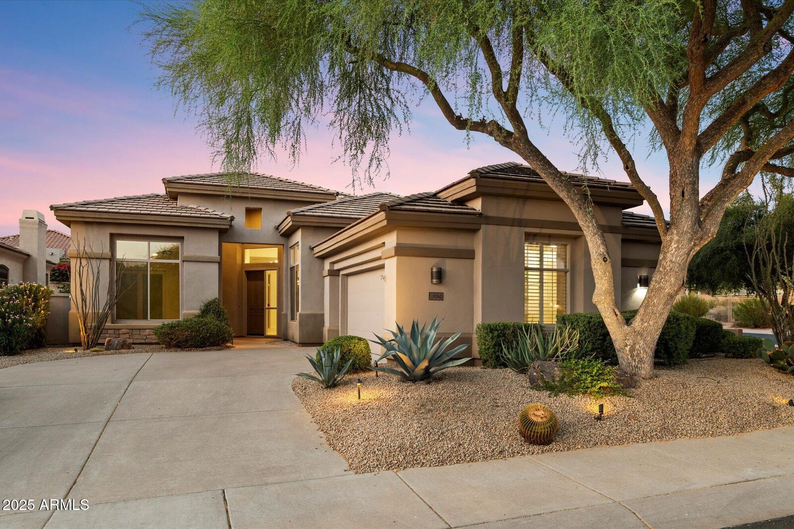 Property Photo: 8262 E Gilded Perch Drive AZ 85255