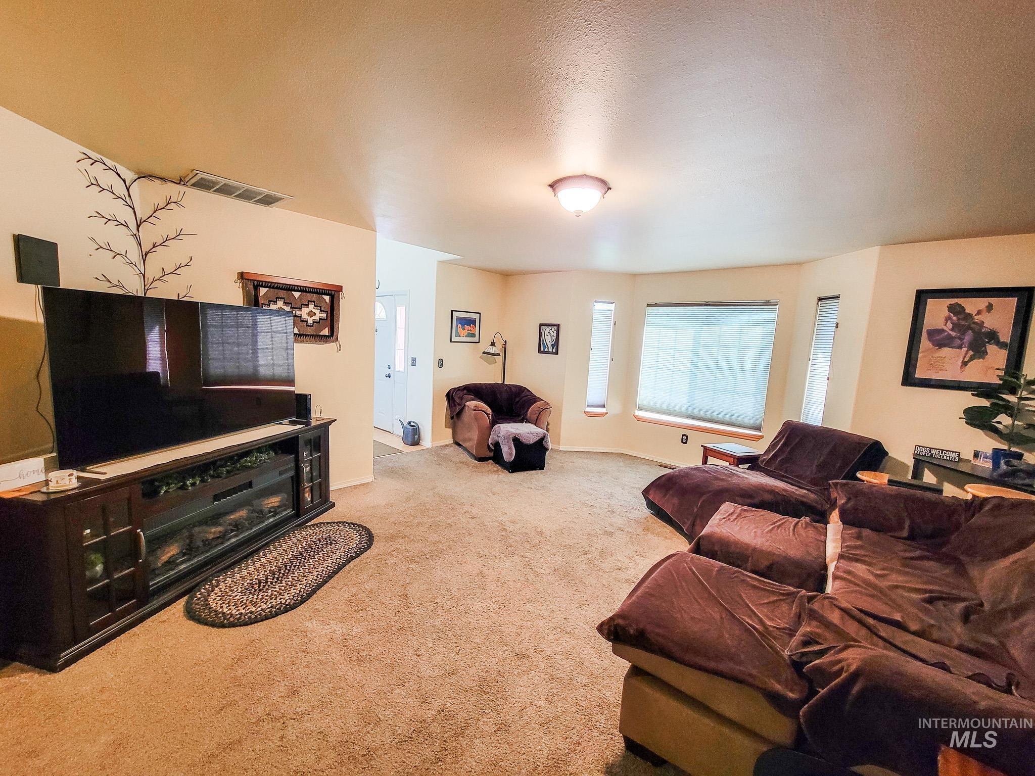 Property Photo: 2381 17th St WA 99403