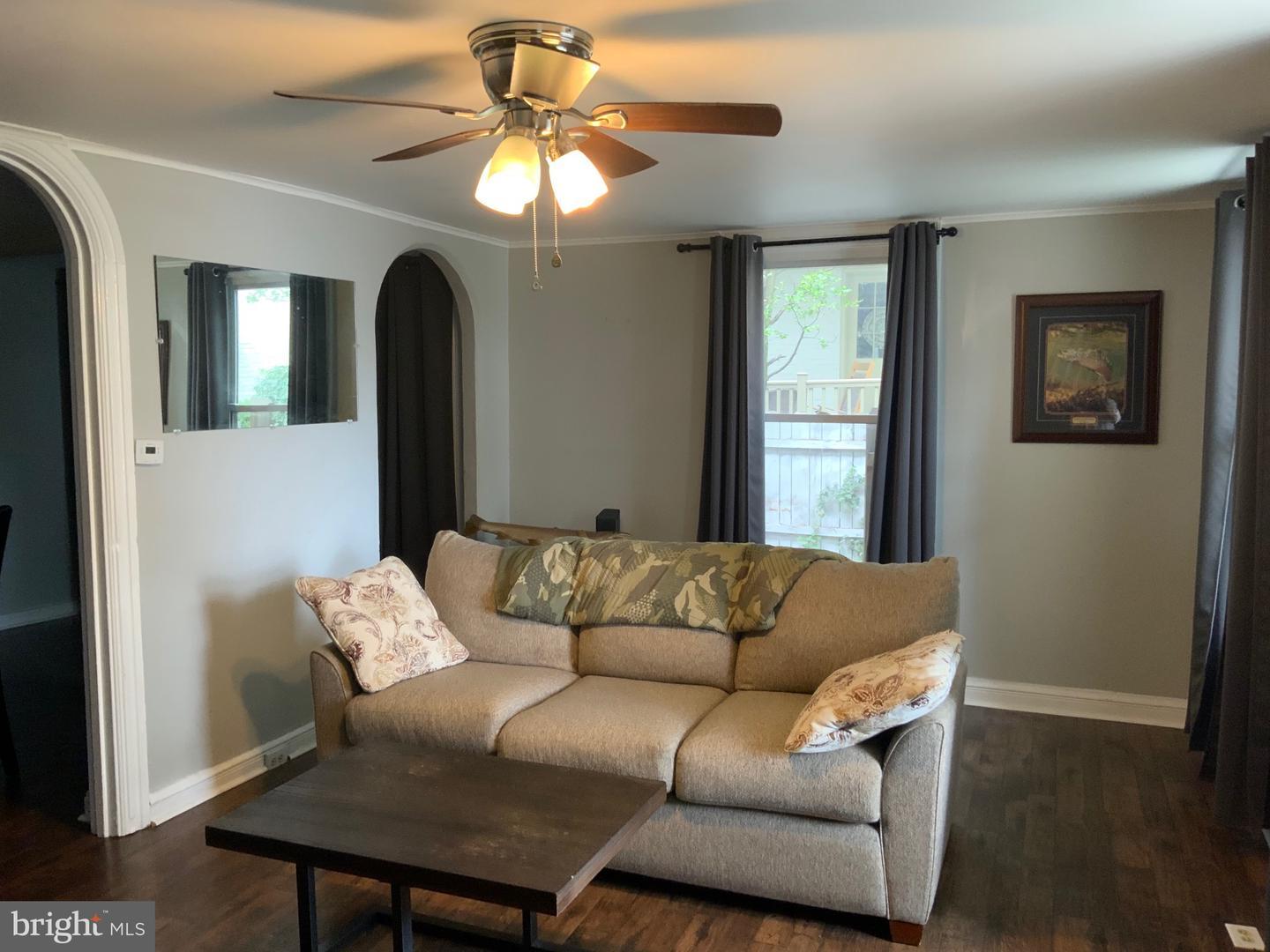 Property Photo: 40 E Pomfret Street PA 17013