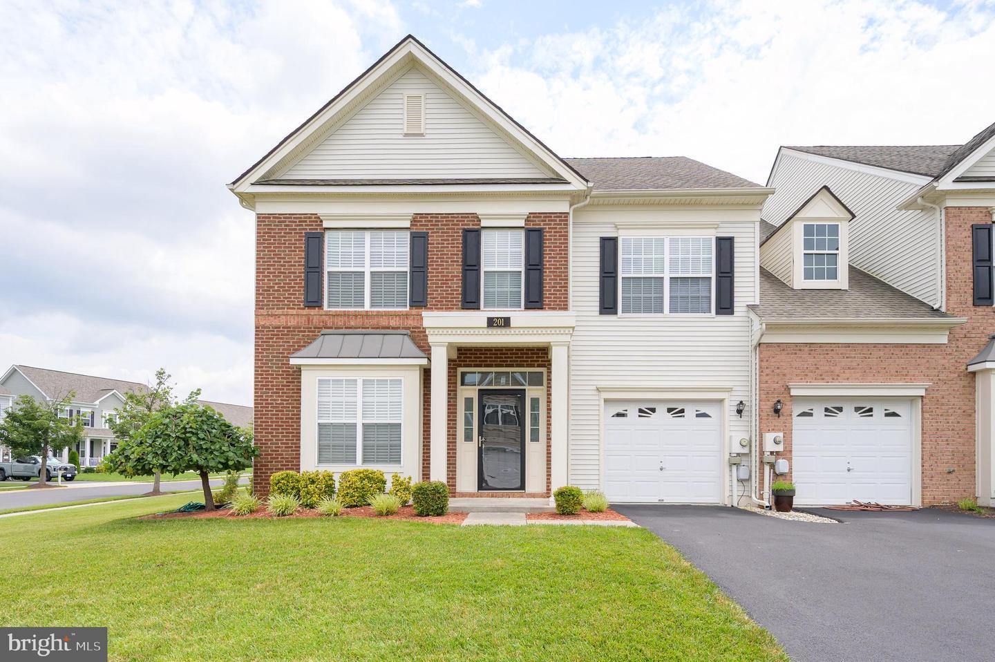 Property Photo: 201 Strathmore Way E WV 25403