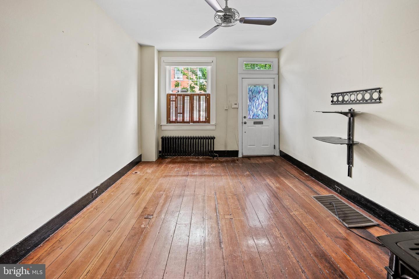 Property Photo: 1131 N 3rd Street PA 19123