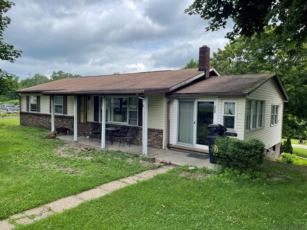 Property Photo: 177 Washington Street PA 15951