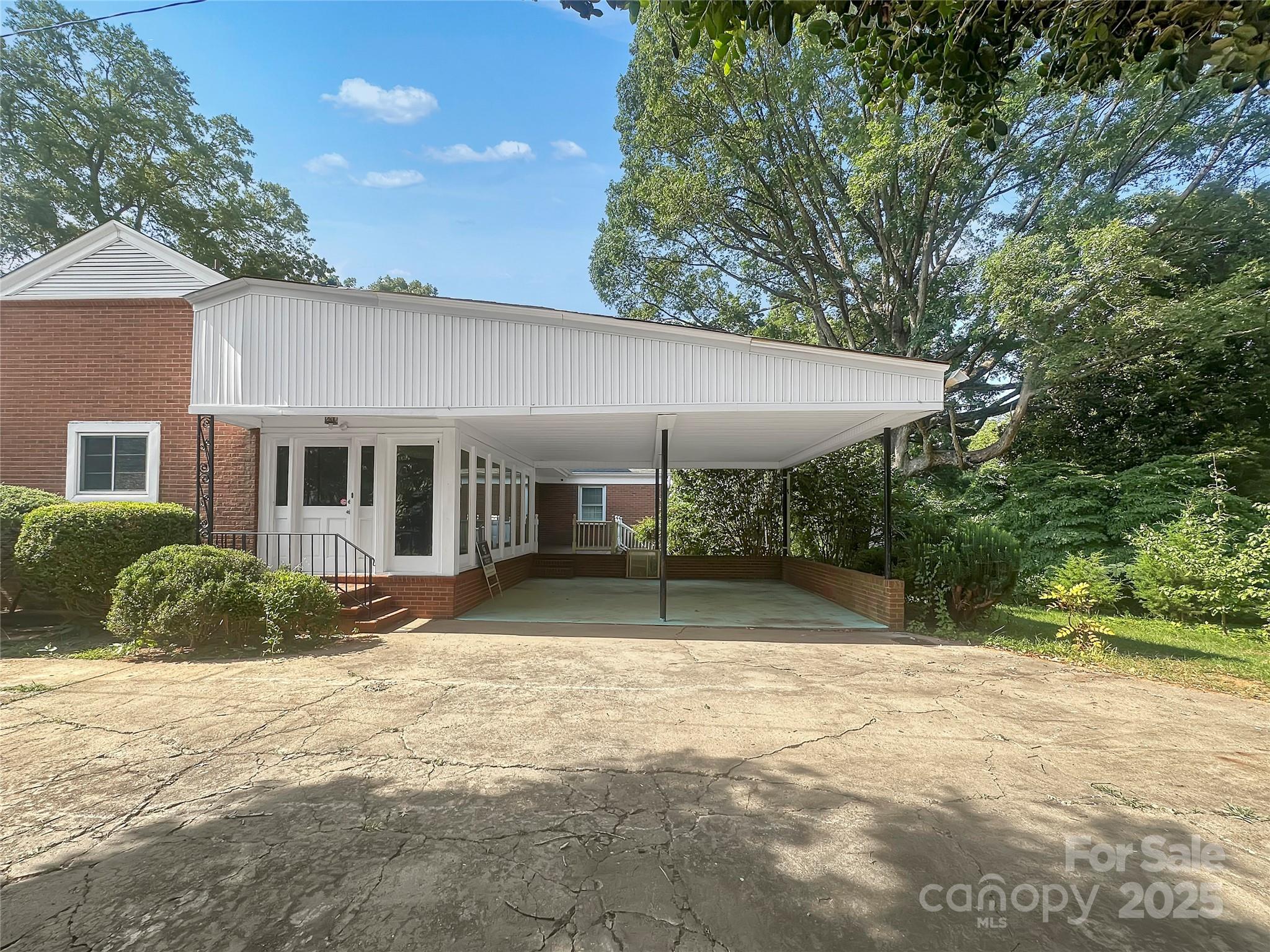 Property Photo:  208 N Gaston Street  NC 28086 