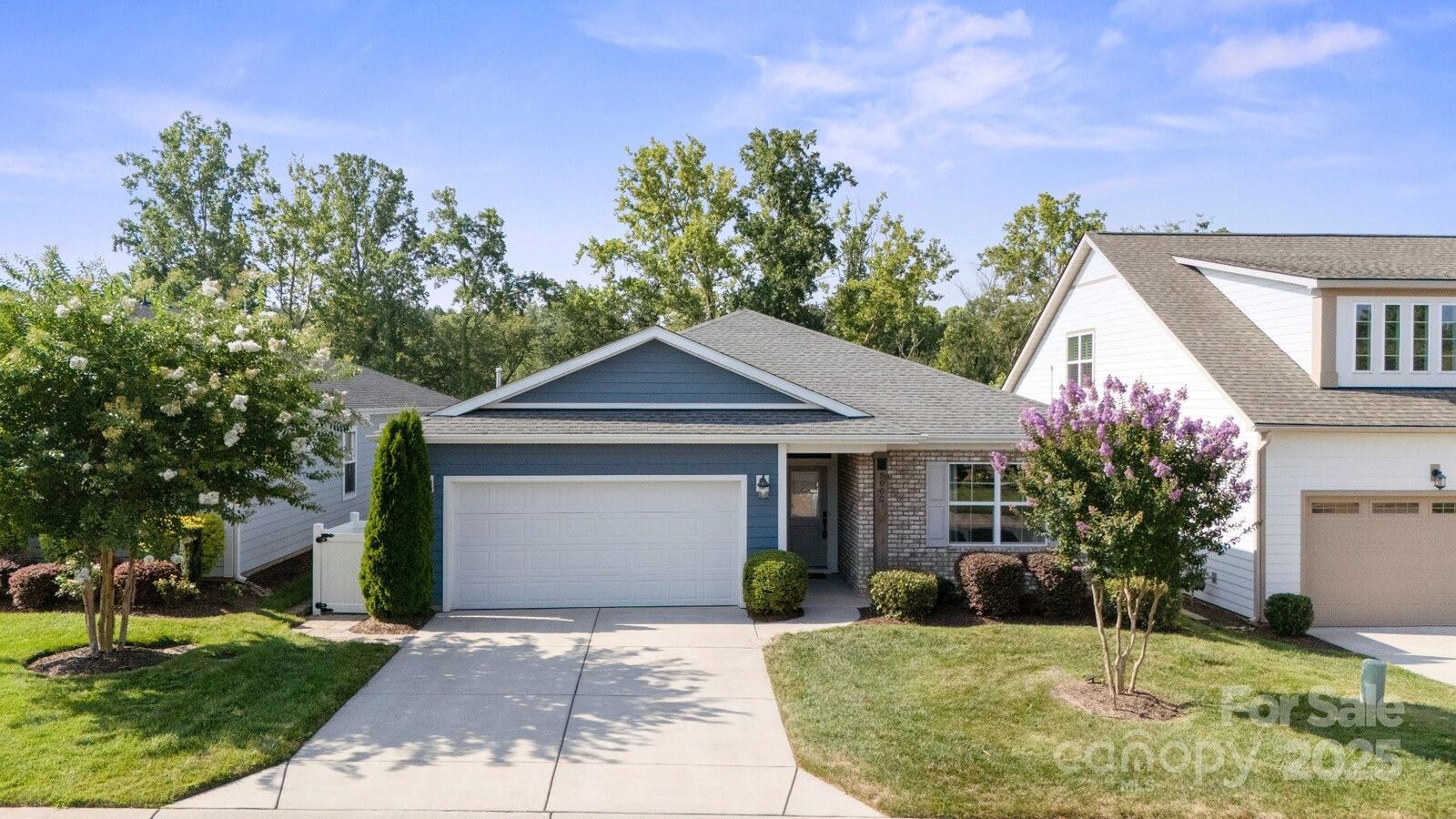 Property Photo: 5002 Looking Glass Trail NC 28037