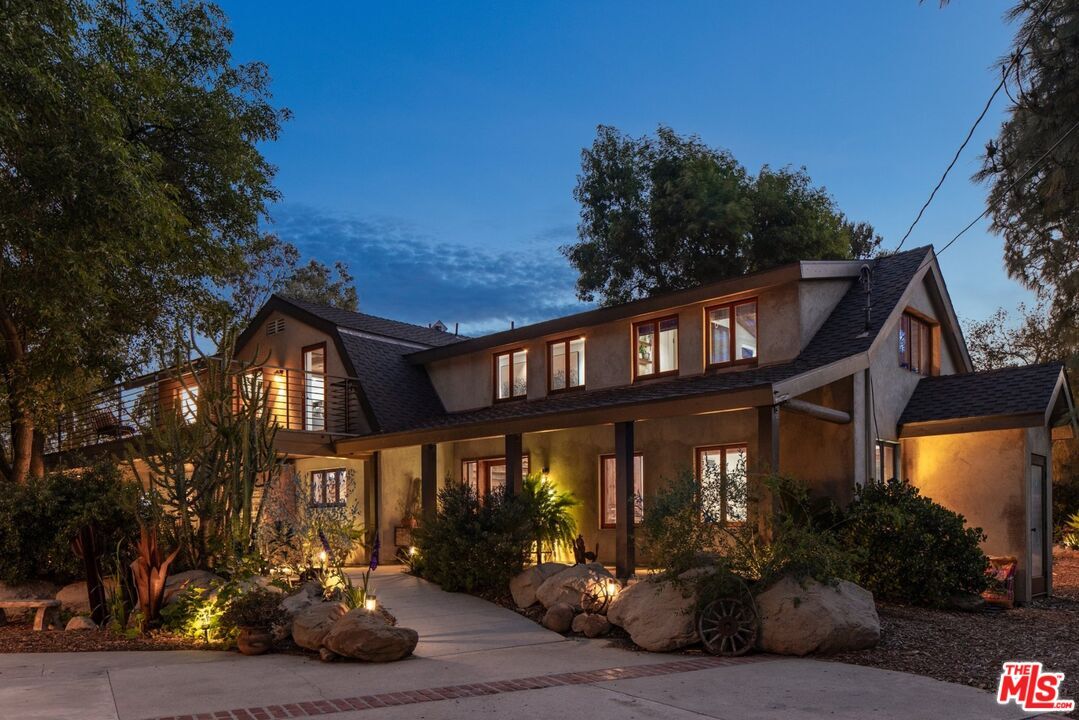 Property Photo: 7336 Studio Rd CA 91304