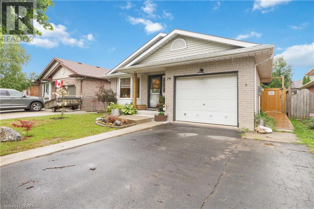Property Photo:  79 Donly Drive South  ON N3Y 5H1 