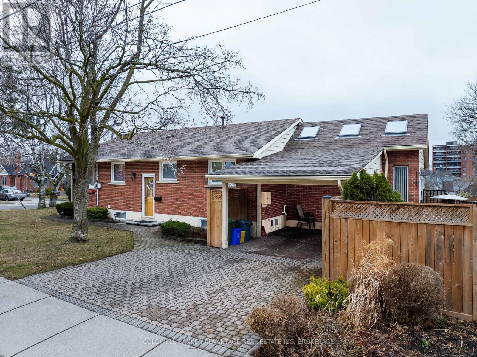 Property Photo: 17 Wardrope Avenue ON L8G 1R9