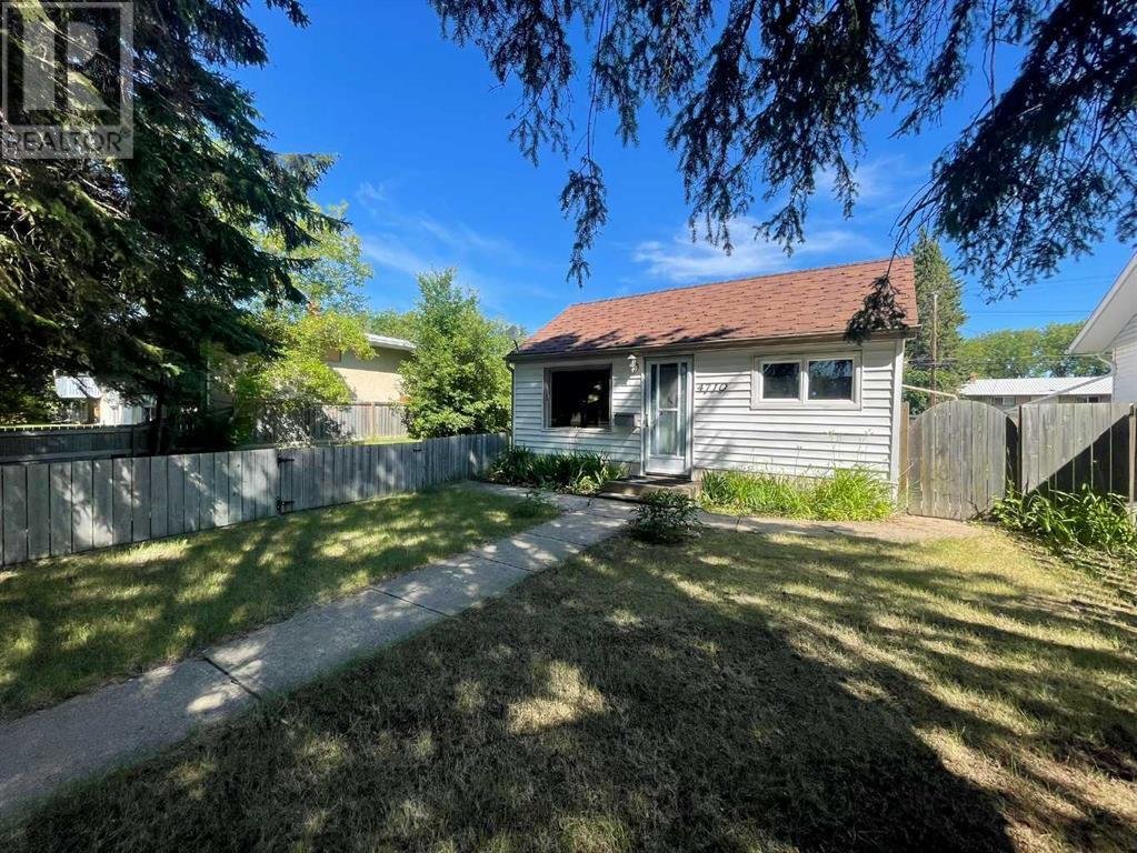 Property Photo: 4710 45 Street SK S9V 0H7