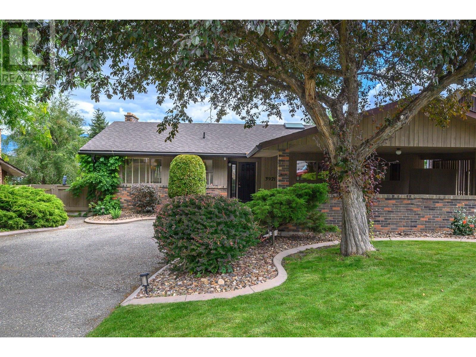 Property Photo: 3921 15 Crescent BC V1T 8B7