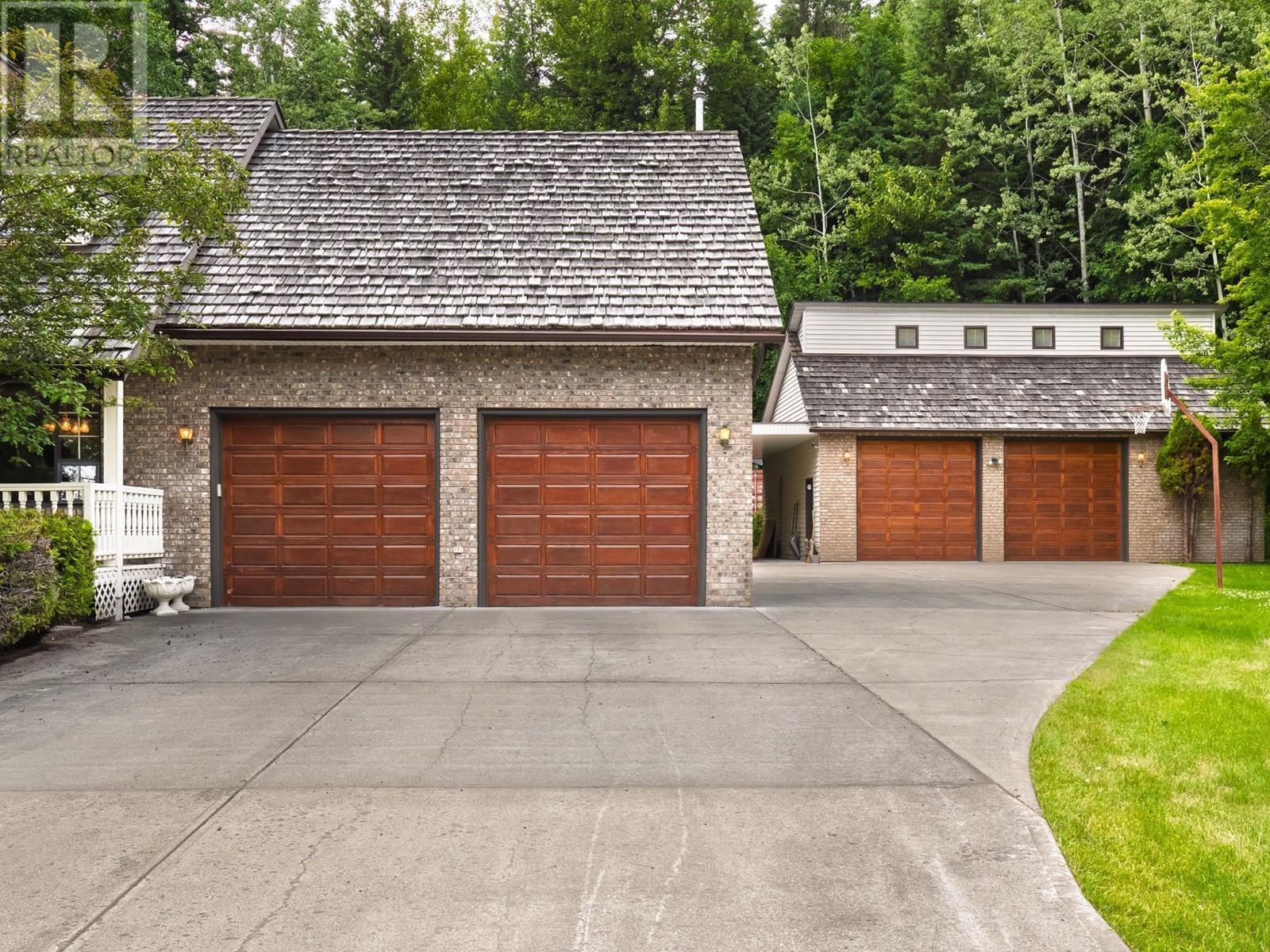 Photo de la propriété: 8420 Summer Place BC V2K 4Z8