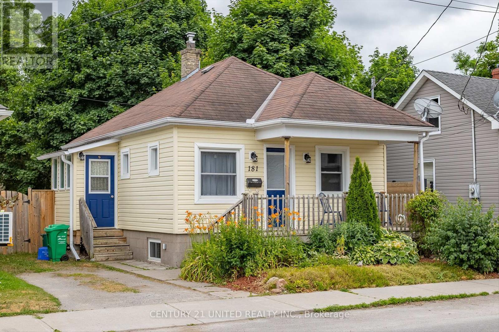 181 Hazlitt Street  Peterborough East (Central) ON K9H 1L8 photo