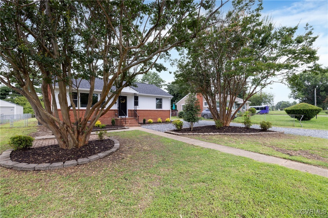 Property Photo: 3514 Howard Road VA 23223