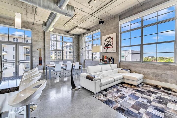 Property Photo: 434 NW 1st Ave 501 FL 33301