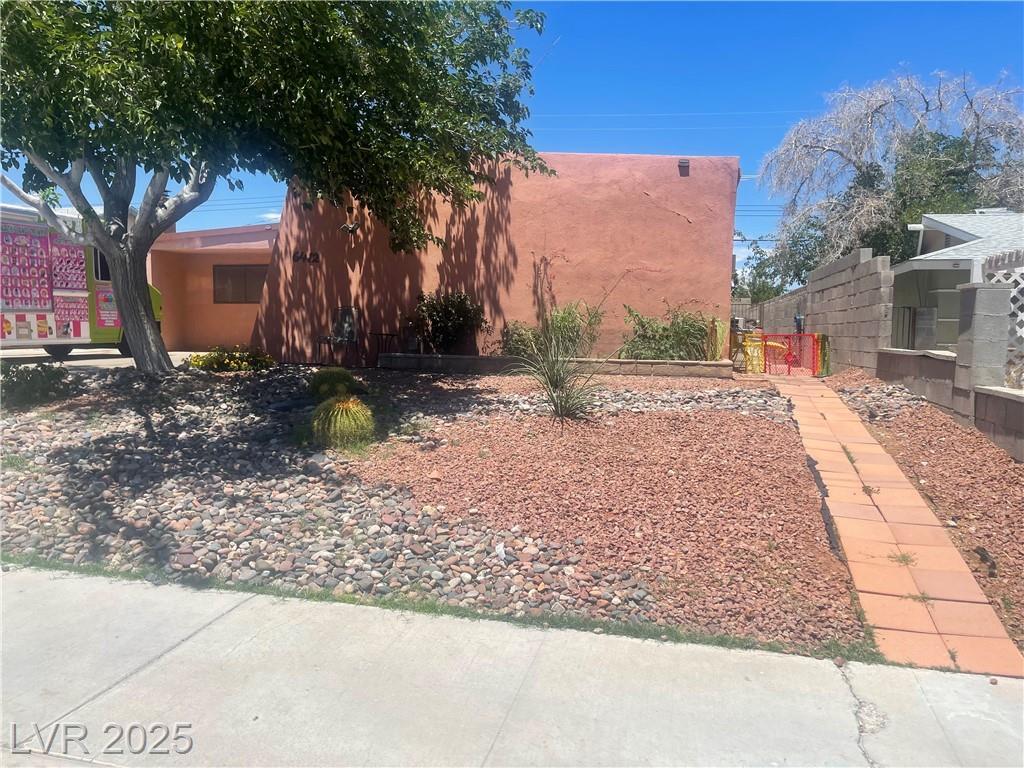 Property Photo: 6412 Bristol Way NV 89107