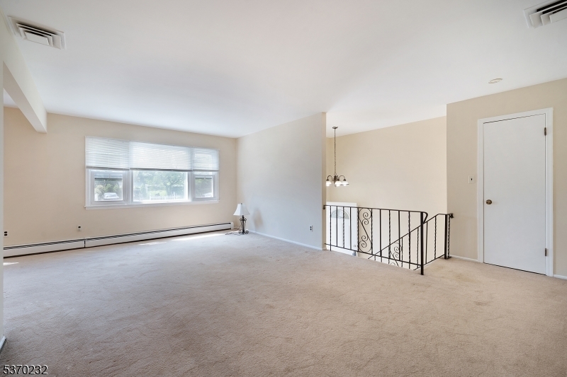 Property Photo: 16 Fundus Rd NJ 07052