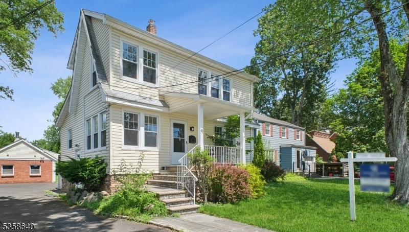 Property Photo:  9 Wardell Rd  NJ 07039 
