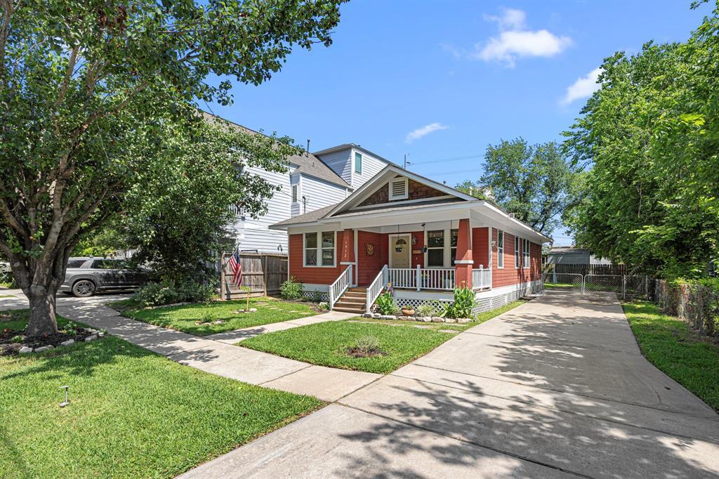 Property Photo:  1912 Shearn Street  TX 77007 