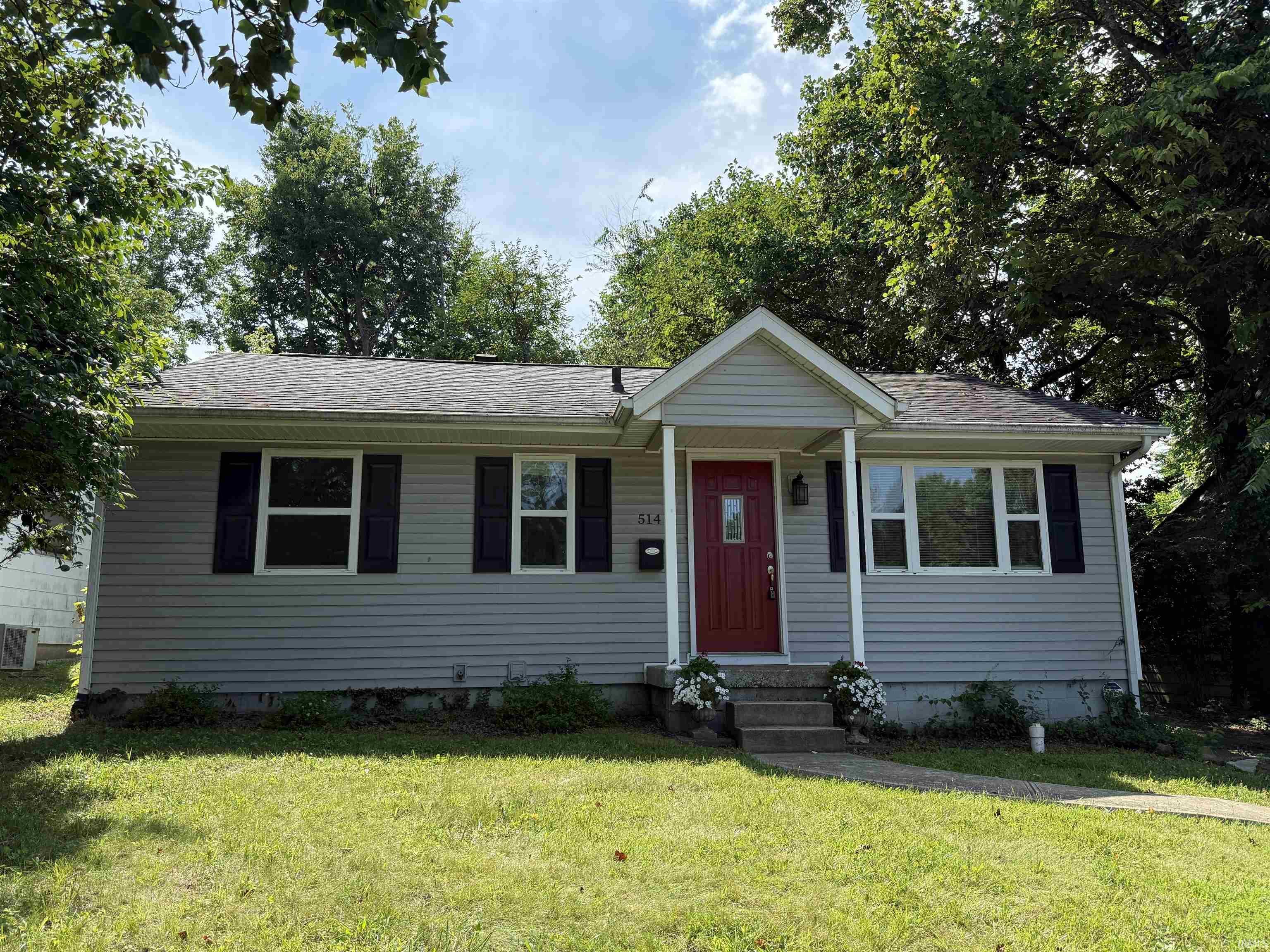 514 S Eastside Drive  Bloomington IN 47401 photo