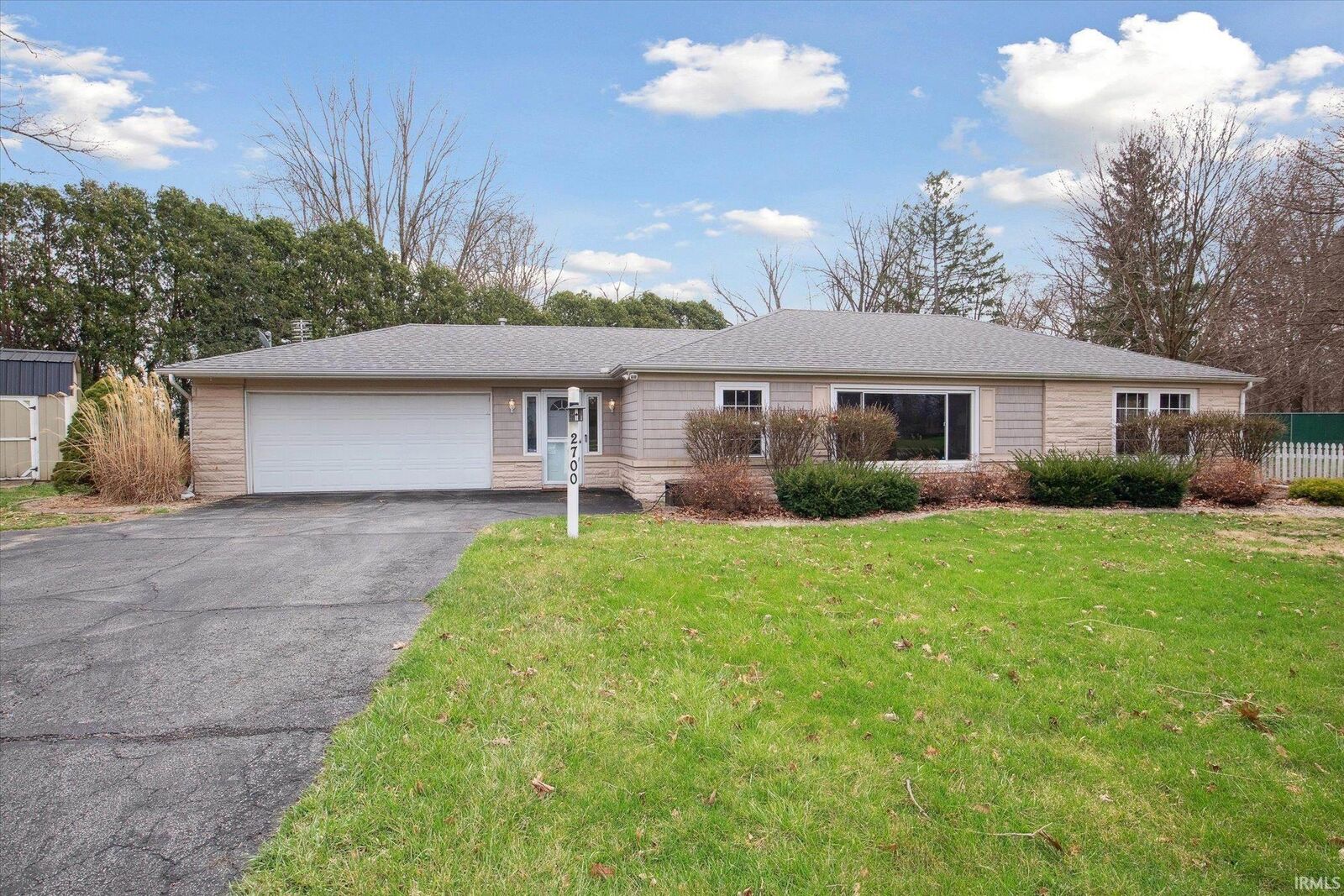 Property Photo:  2700 Martin Manor Drive  IN 46526 