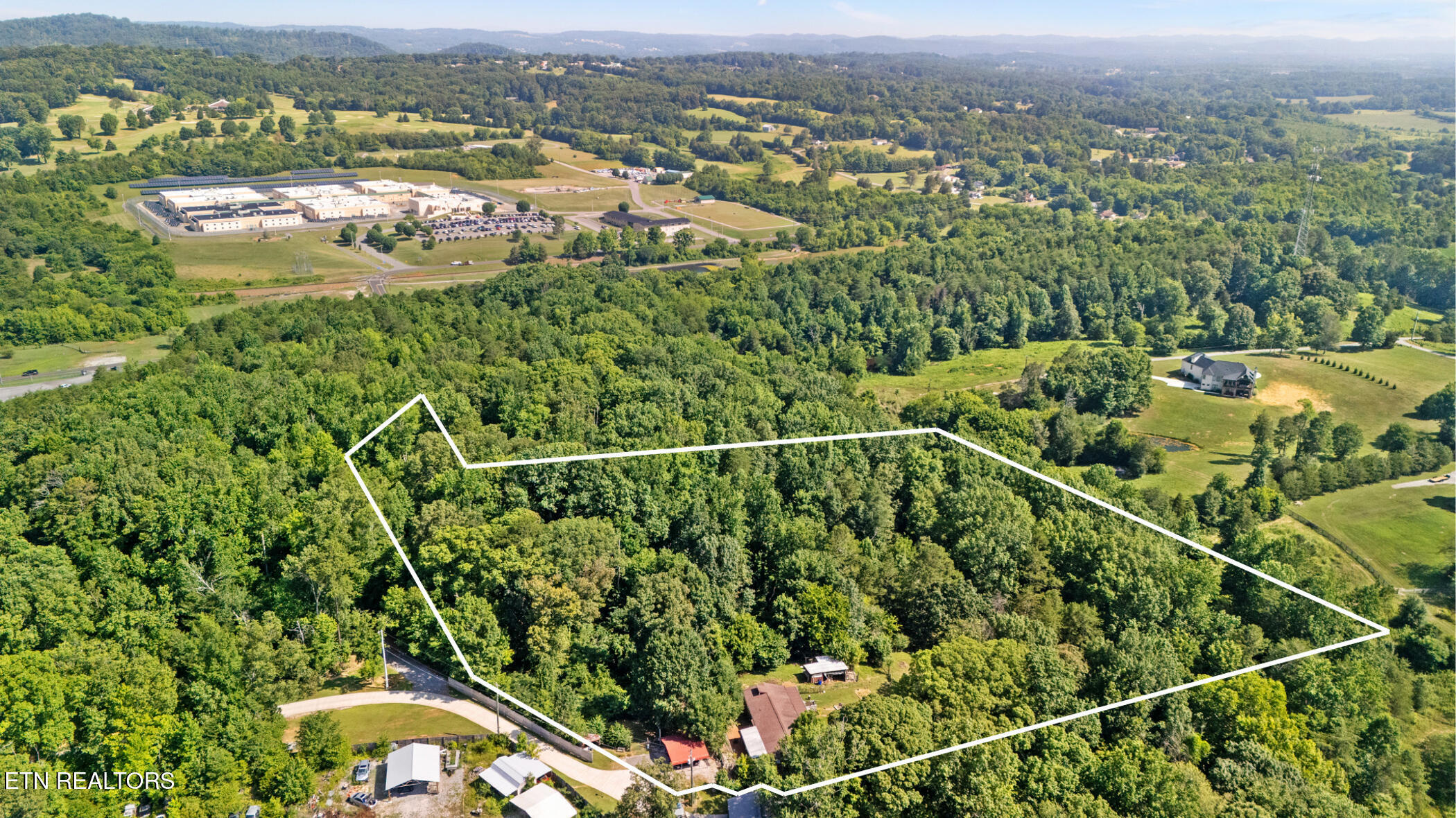 Property Photo: 4880 Shell Lane TN 37918