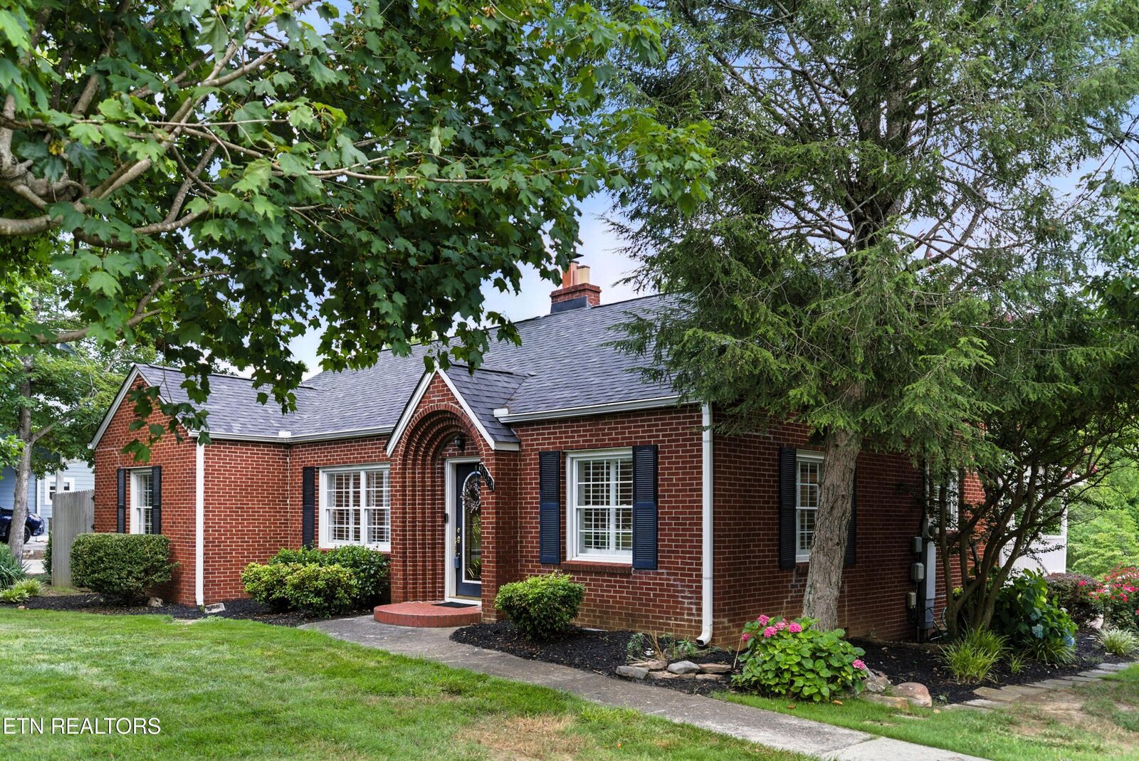 Property Photo: 4000 Tazewell Pike TN 37918