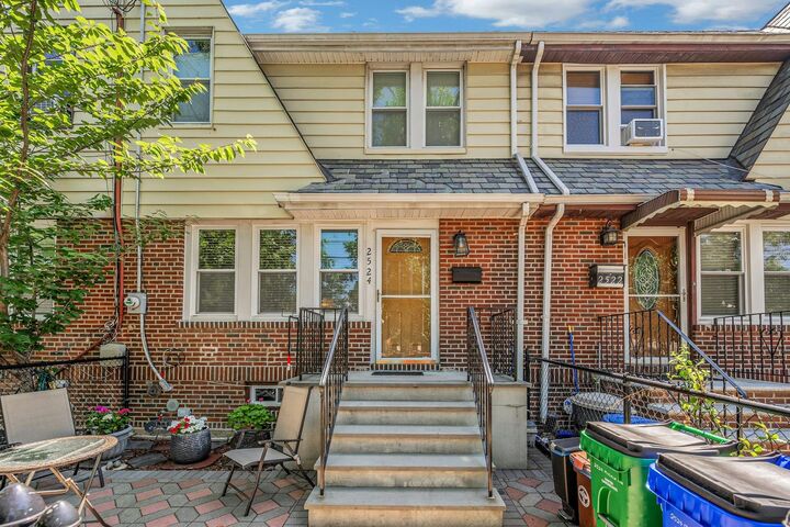 2524 Mickle Avenue  Bronx NY 10469 photo