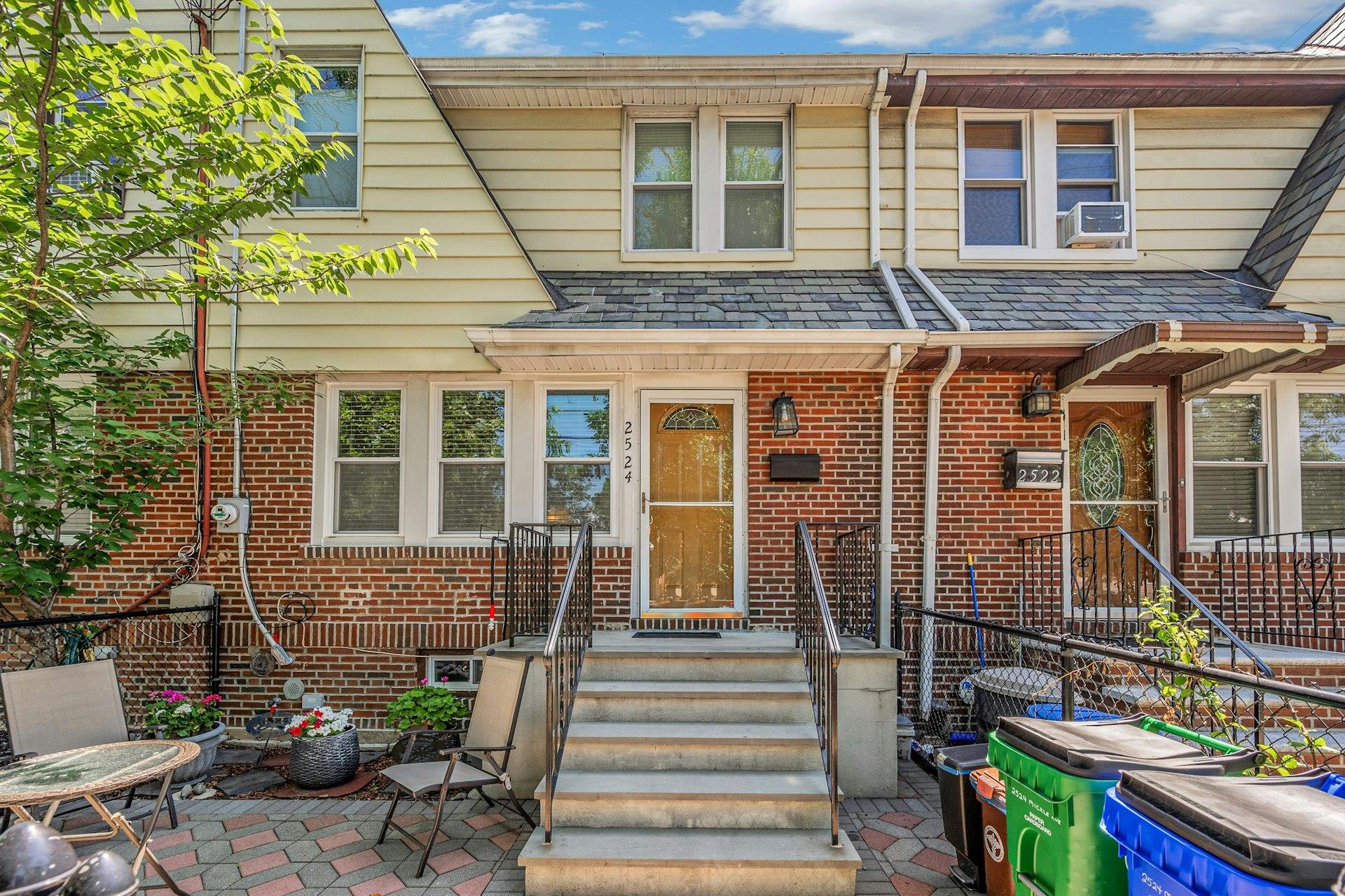 Property Photo: 2524 Mickle Avenue NY 10469