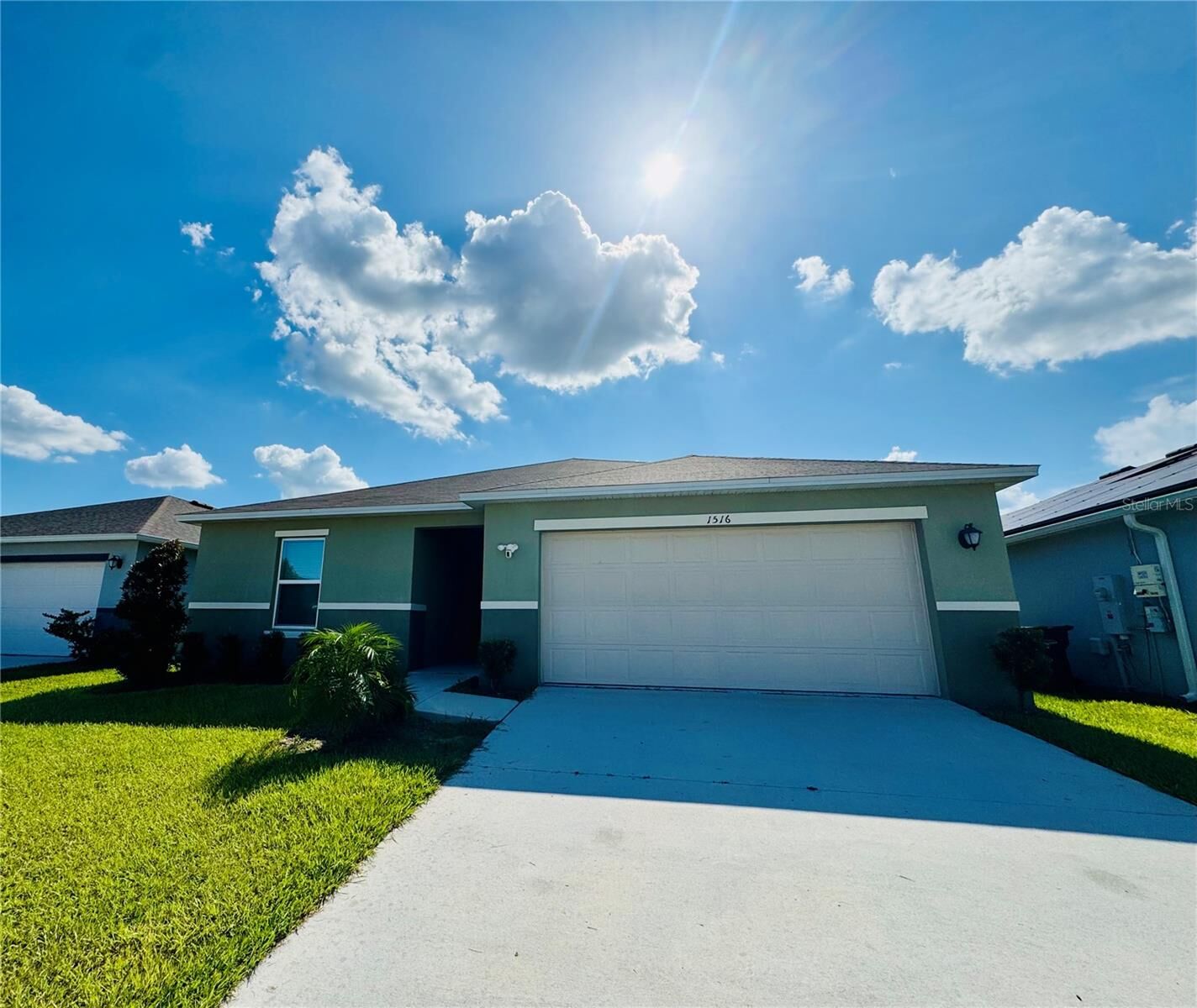 Property Photo: 1516 Mattie Pointe Place FL 33823