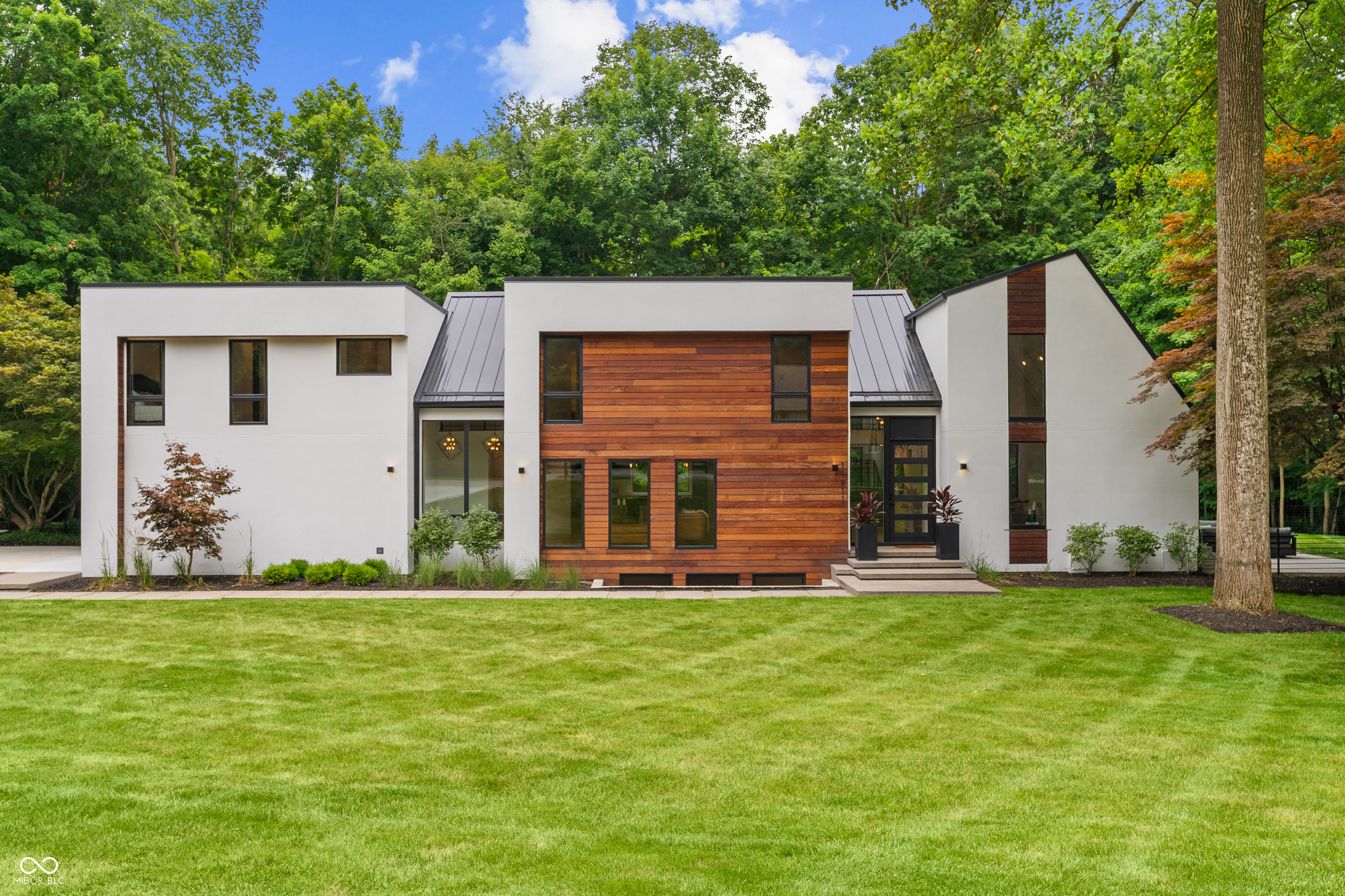 Property Photo: 11911 Eden Glen Drive IN 46033