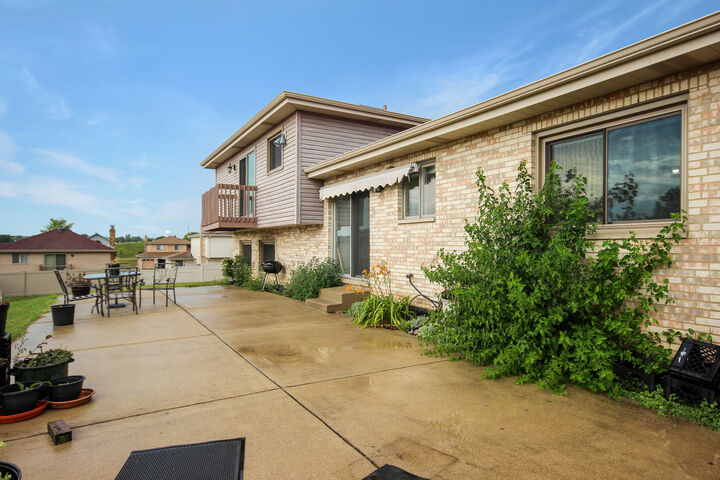 Property Photo: 19018 Nightingale Lane IL 60478