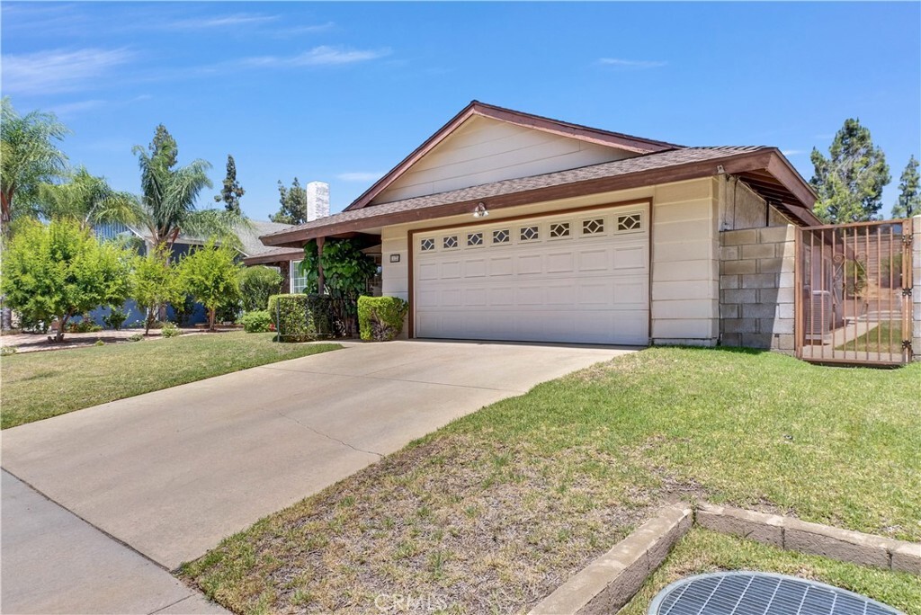 Property Photo:  1135 Hampton Court  CA 91773 