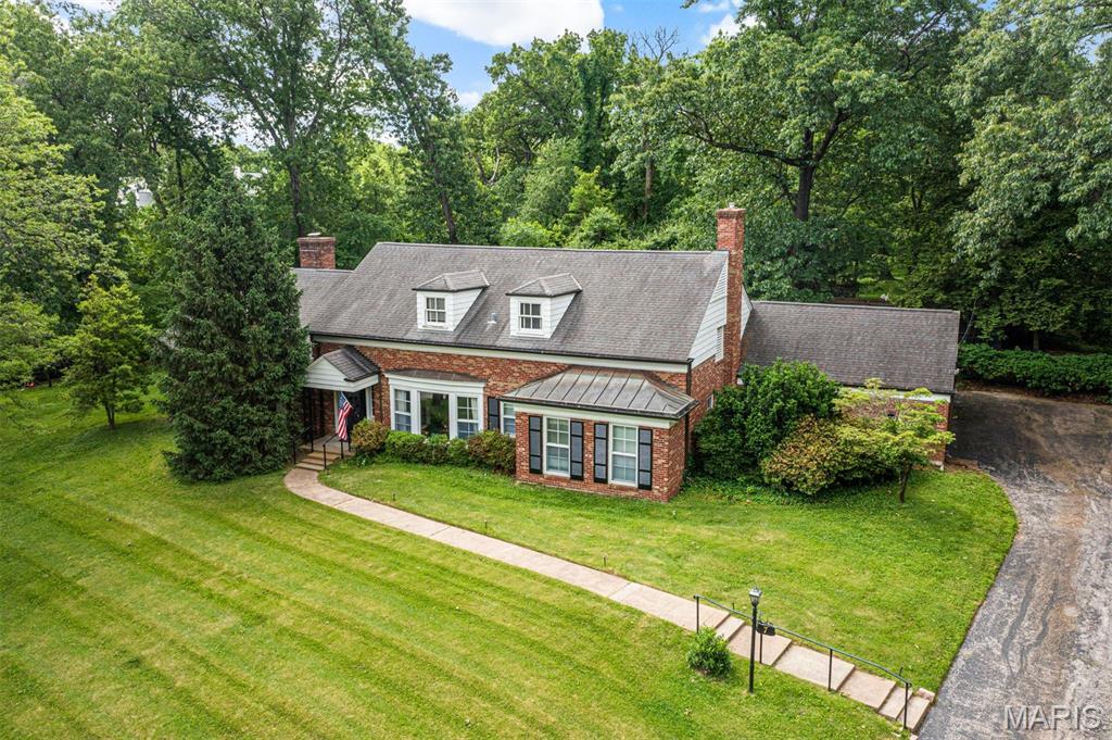 Property Photo:  7 Robin Hill Lane  MO 63124 