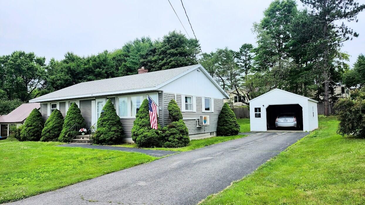 Property Photo:  32 Highland Avenue  ME 04457 