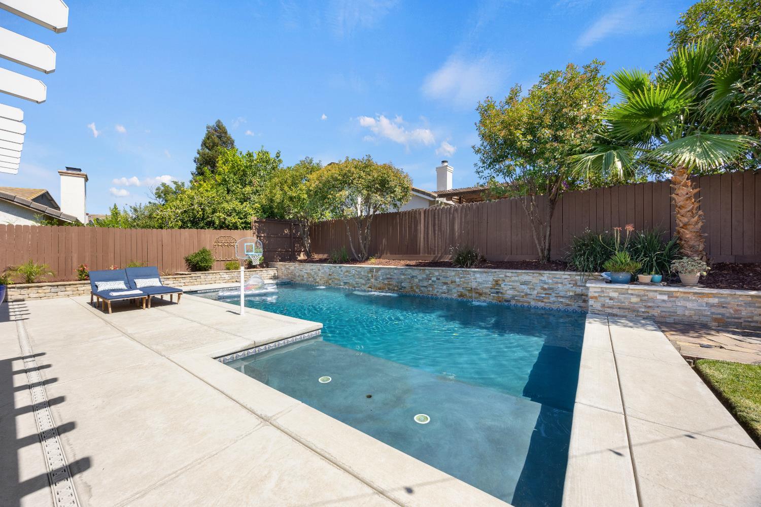 Property Photo:  1511 Lathwell Way  CA 95747 