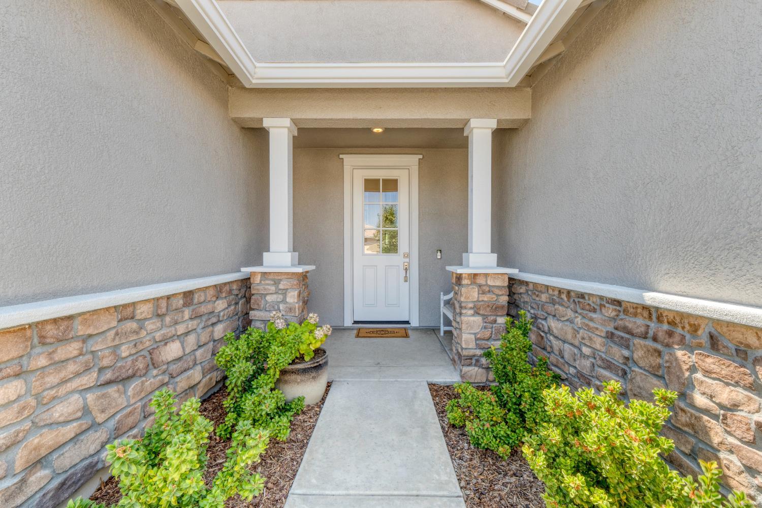 Property Photo: 1112 Trout Creek Lane CA 95648