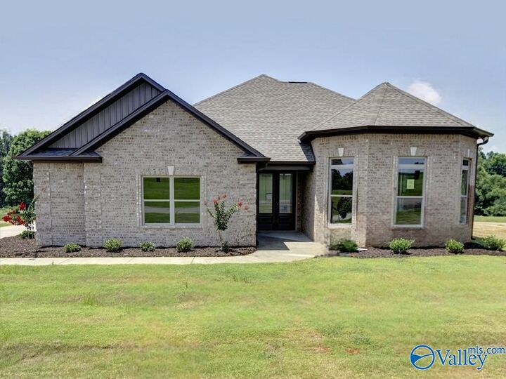 Property Photo: 13651 Pipers Square AL 35611
