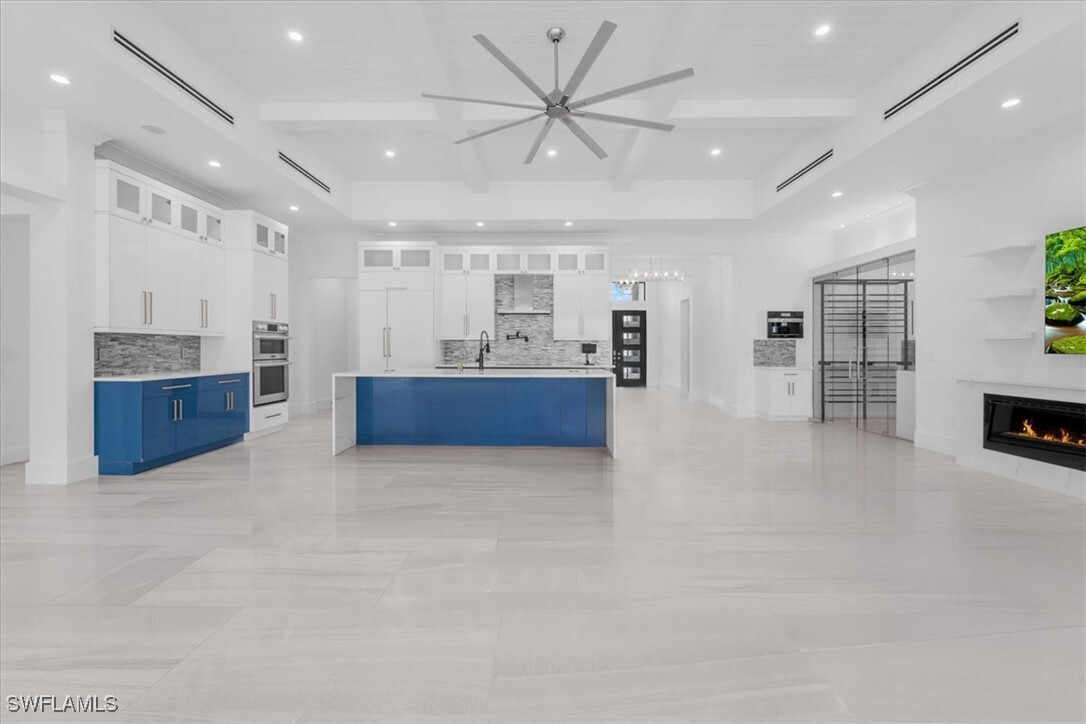 Property Photo: 1109 Lenox Court FL 33904