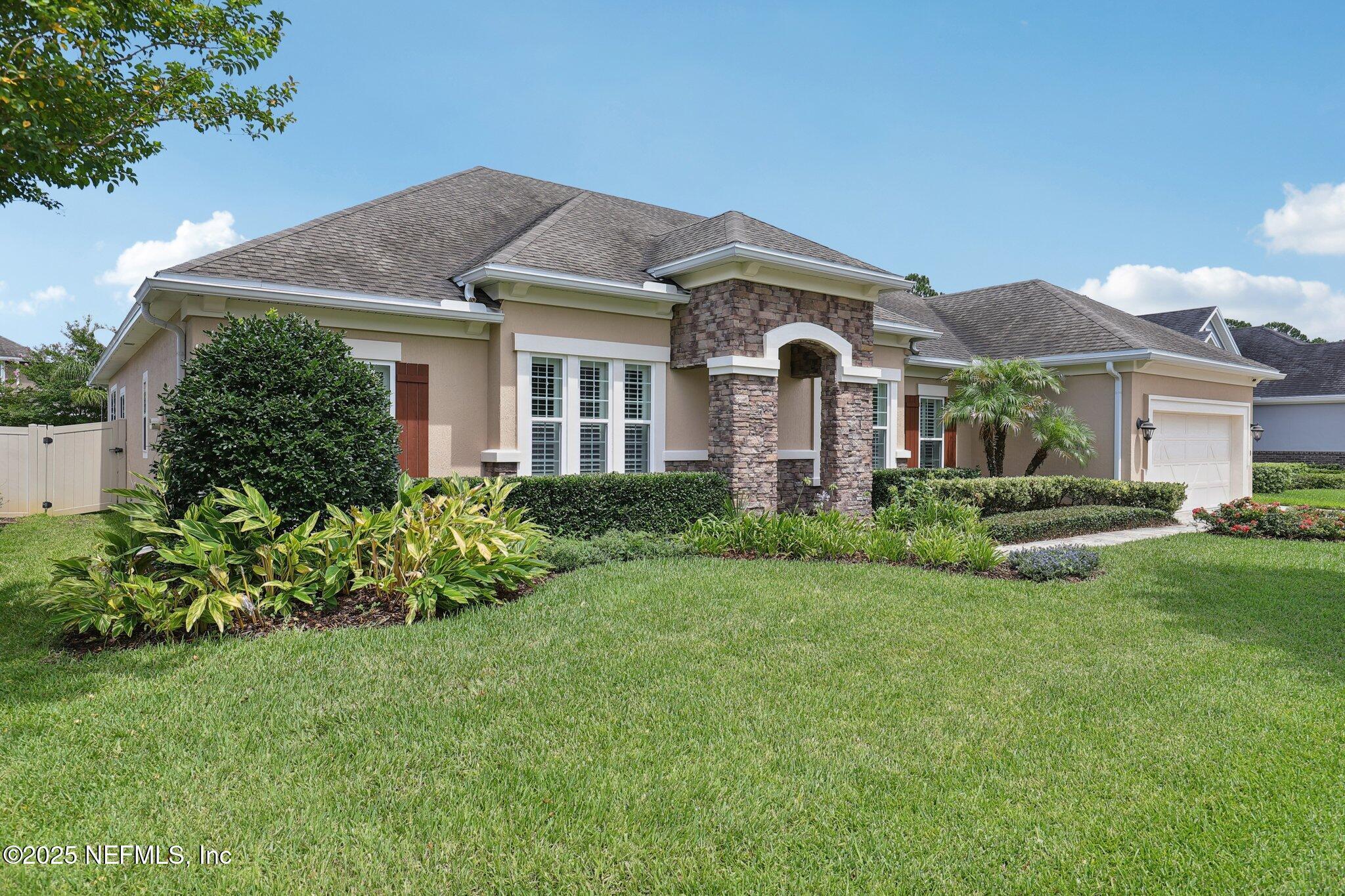 Property Photo: 3677 Burnt Pine Drive FL 32224