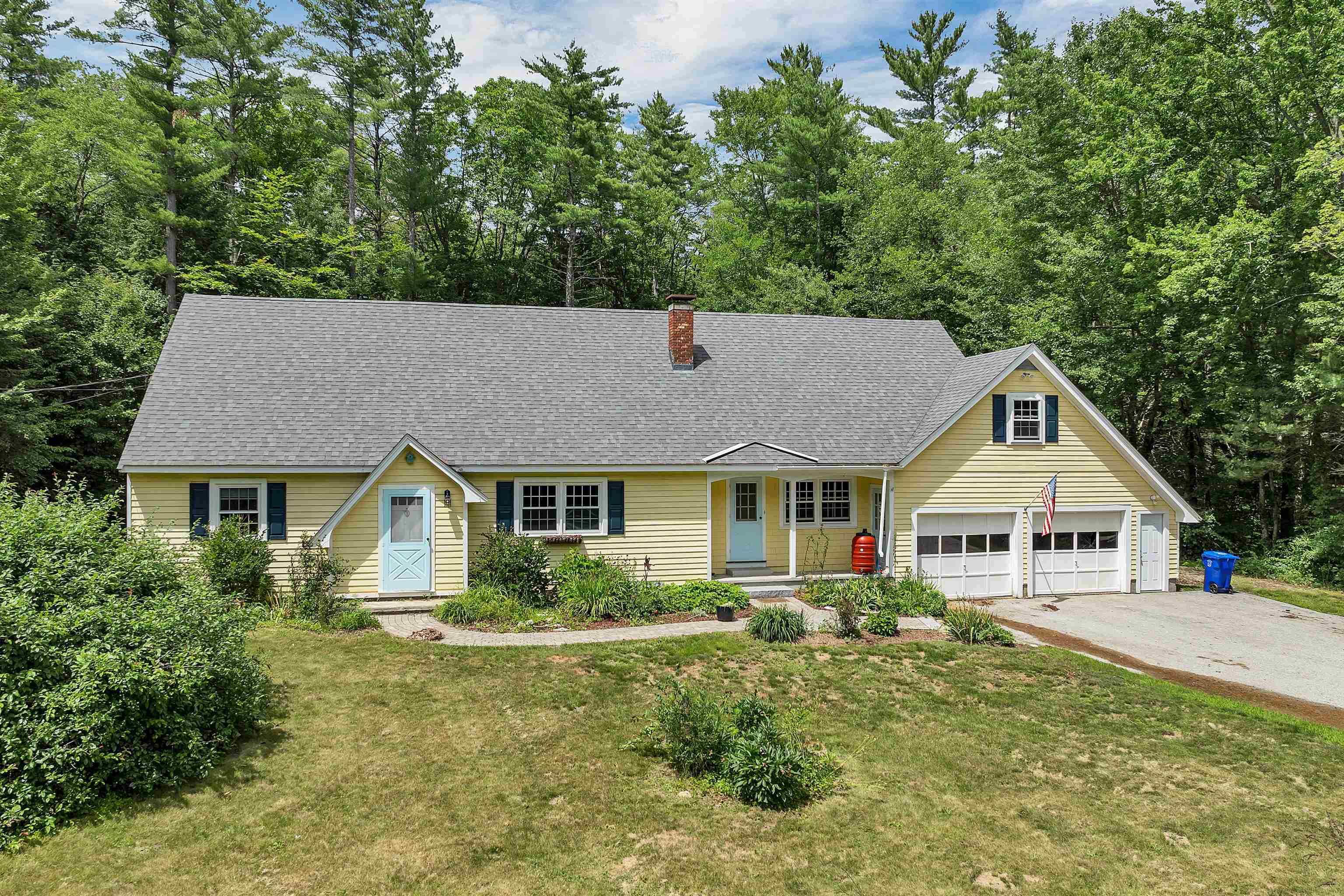 Property Photo: 1 Woodland Circle NH 03304