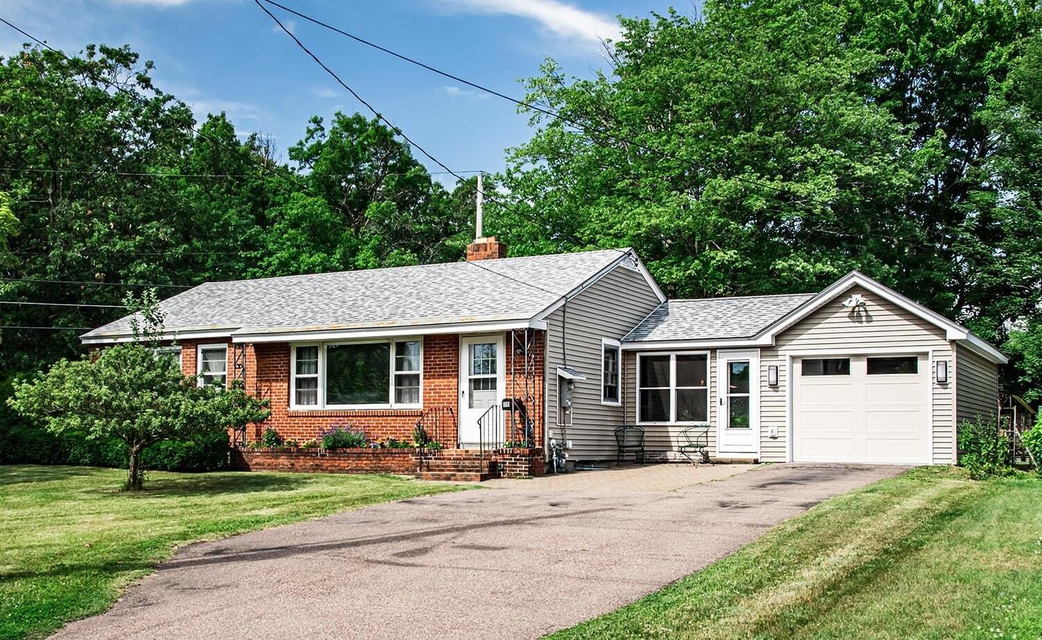 115 Dodds Court  Burlington VT 05408 photo