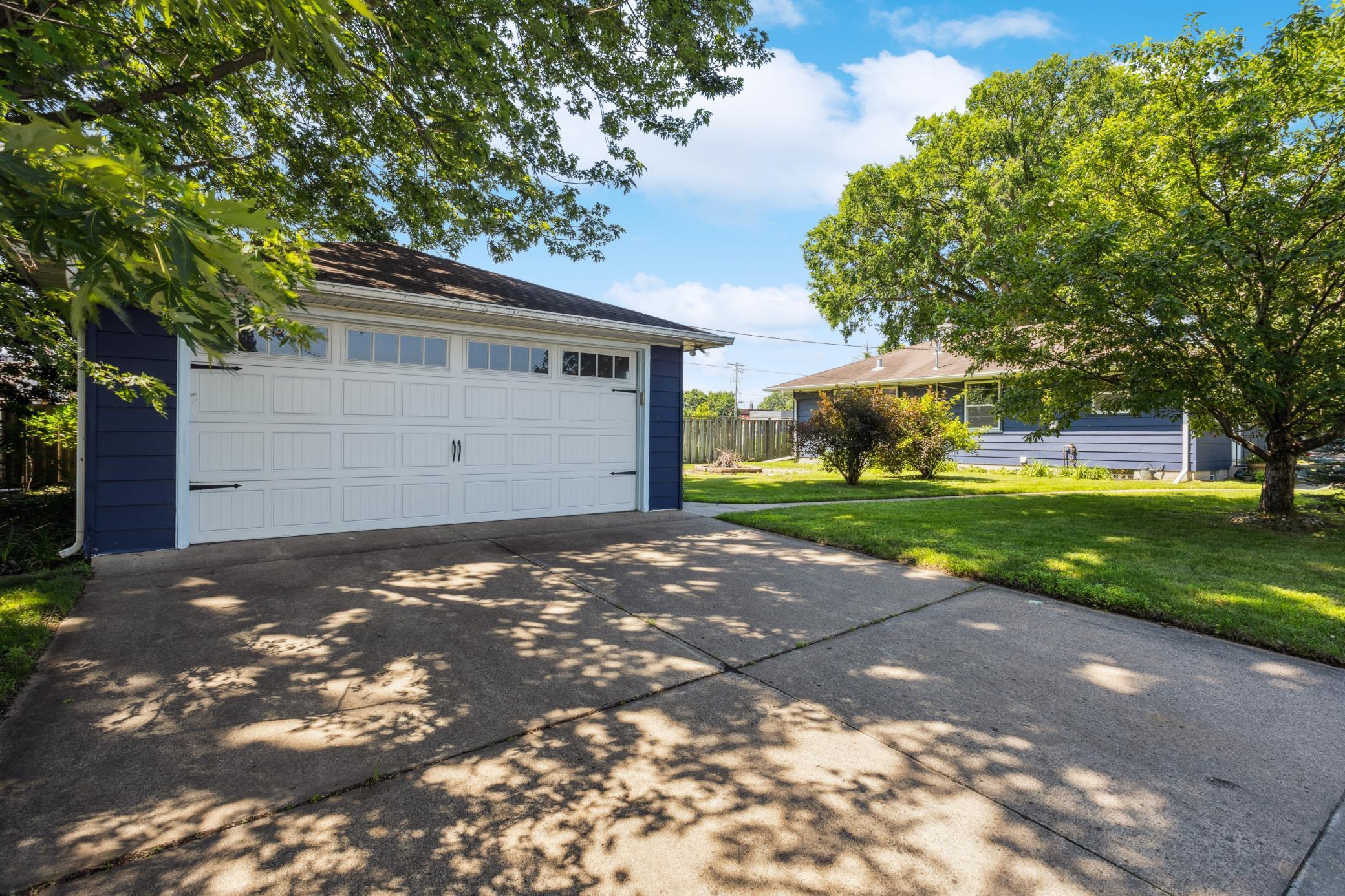 Property Photo: 6101 Wooddale Avenue MN 55424