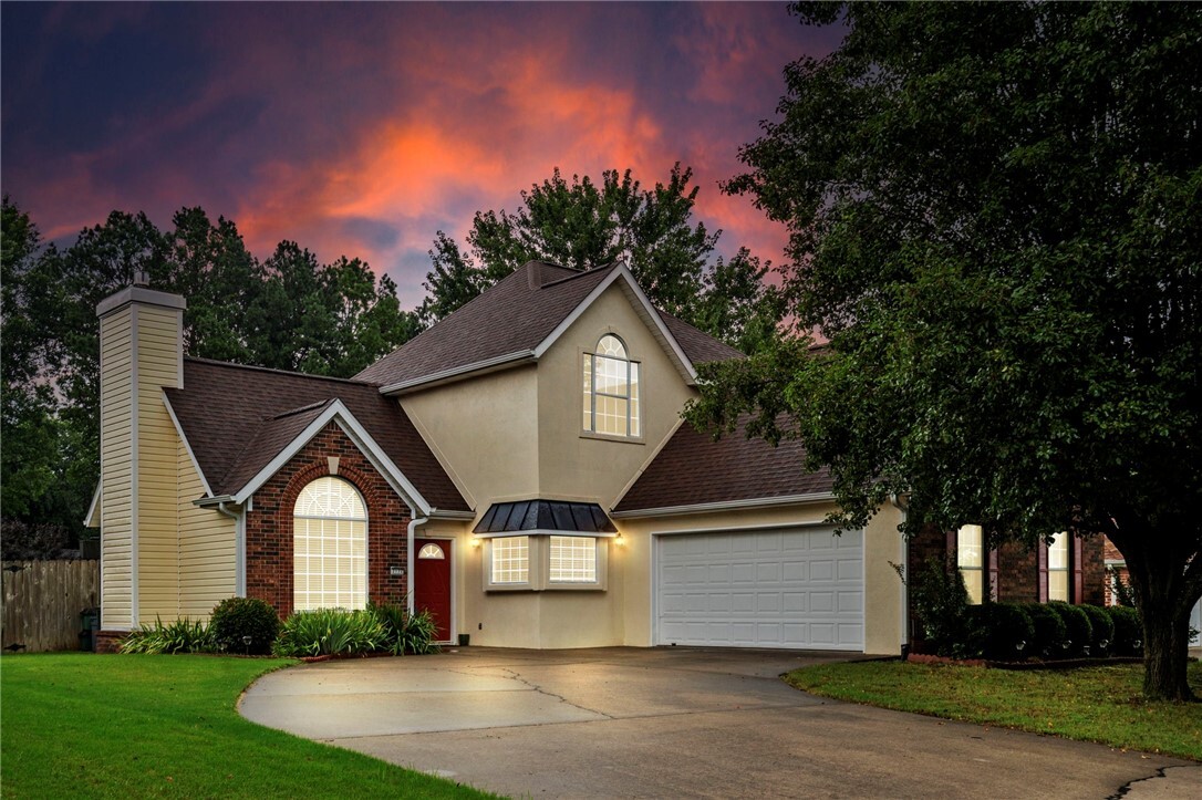Property Photo: 2172 E Deer Creek Drive AR 72703