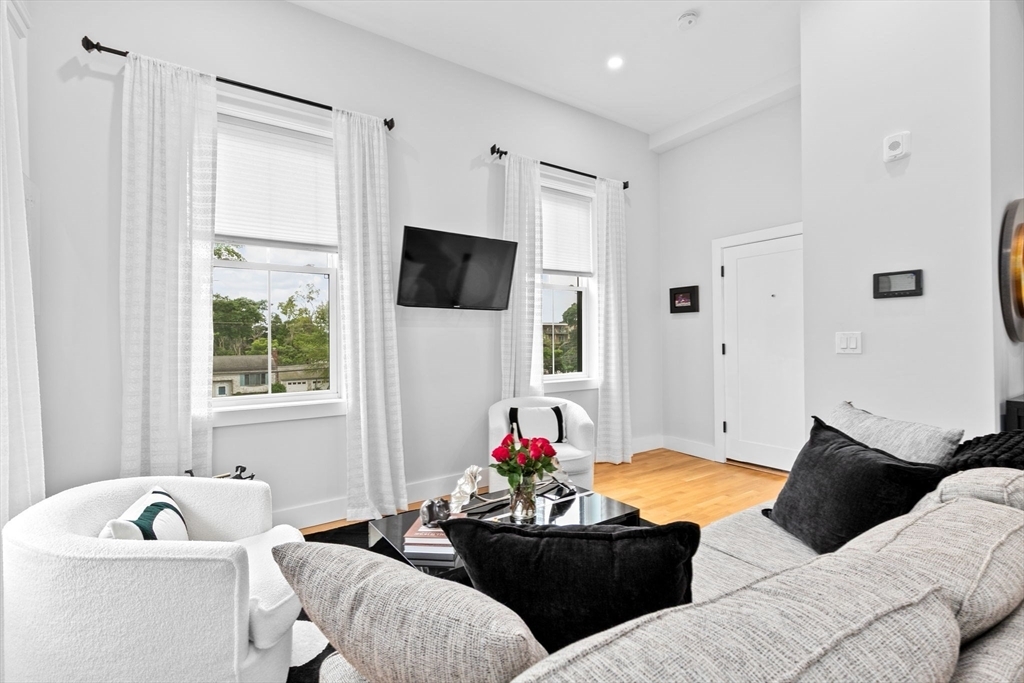 Property Photo:  46 Union Street 8  MA 02190 
