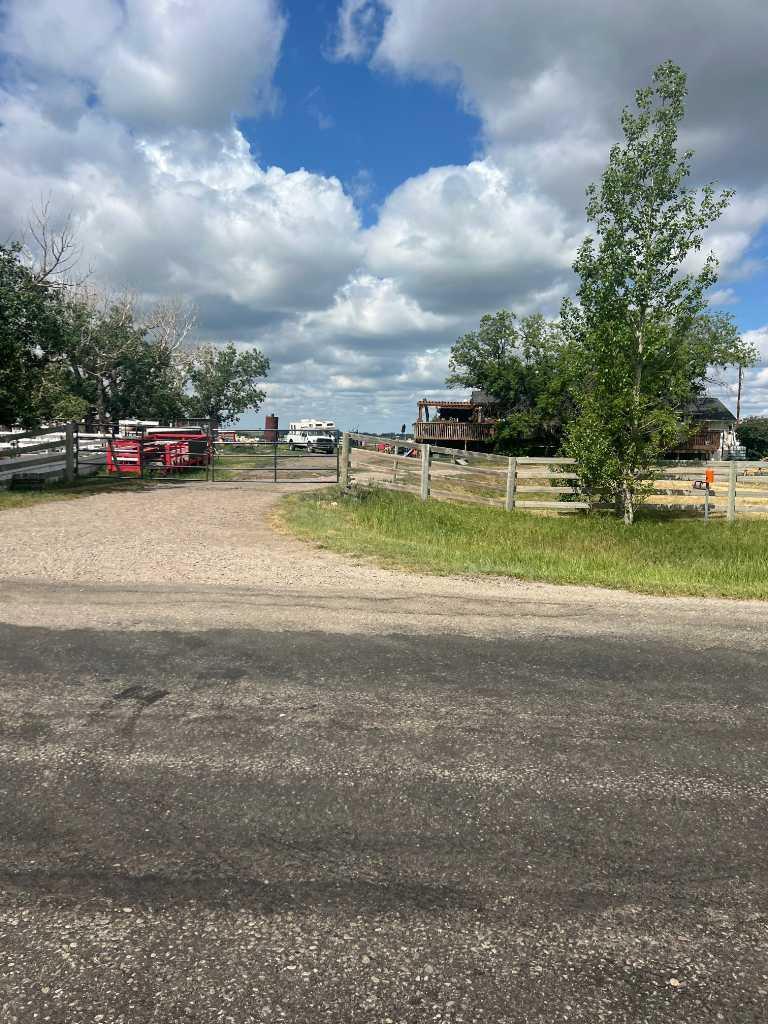 243032A Range Road 261  Rural Wheatland County AB T1P 0H9 photo