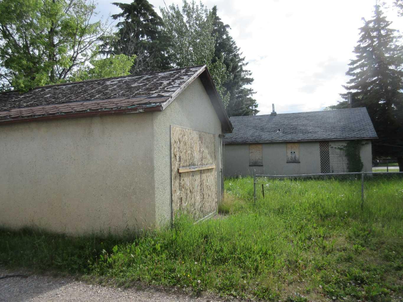 Property Photo: 5012 48 Street AB T4T 1C1