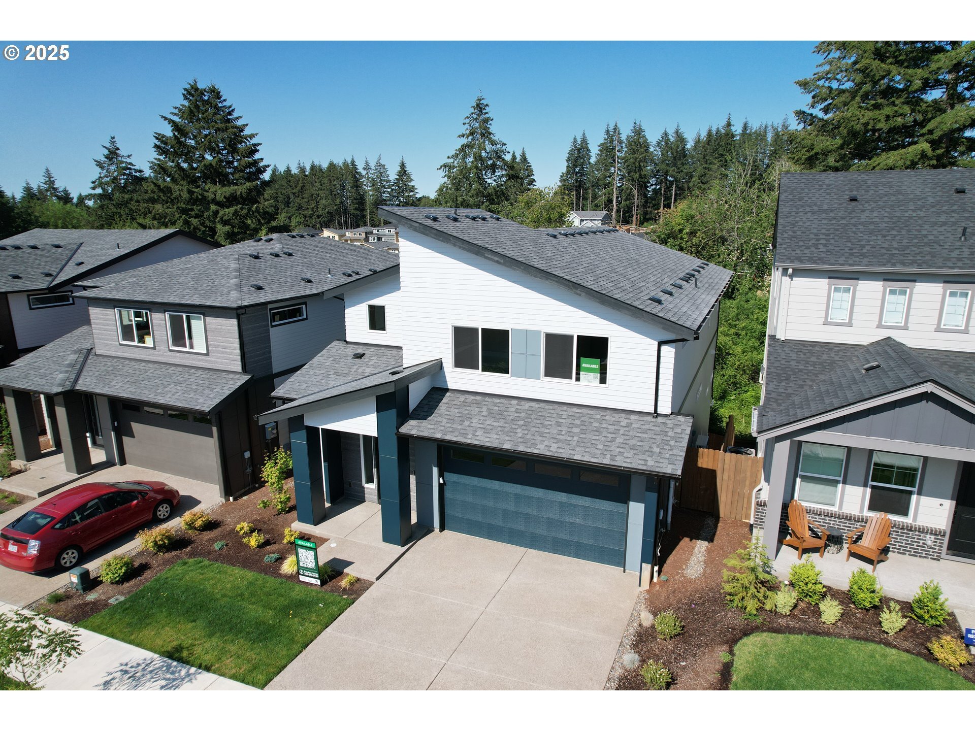 Property Photo: 15509 SW Vanderwood Ave OR 97224