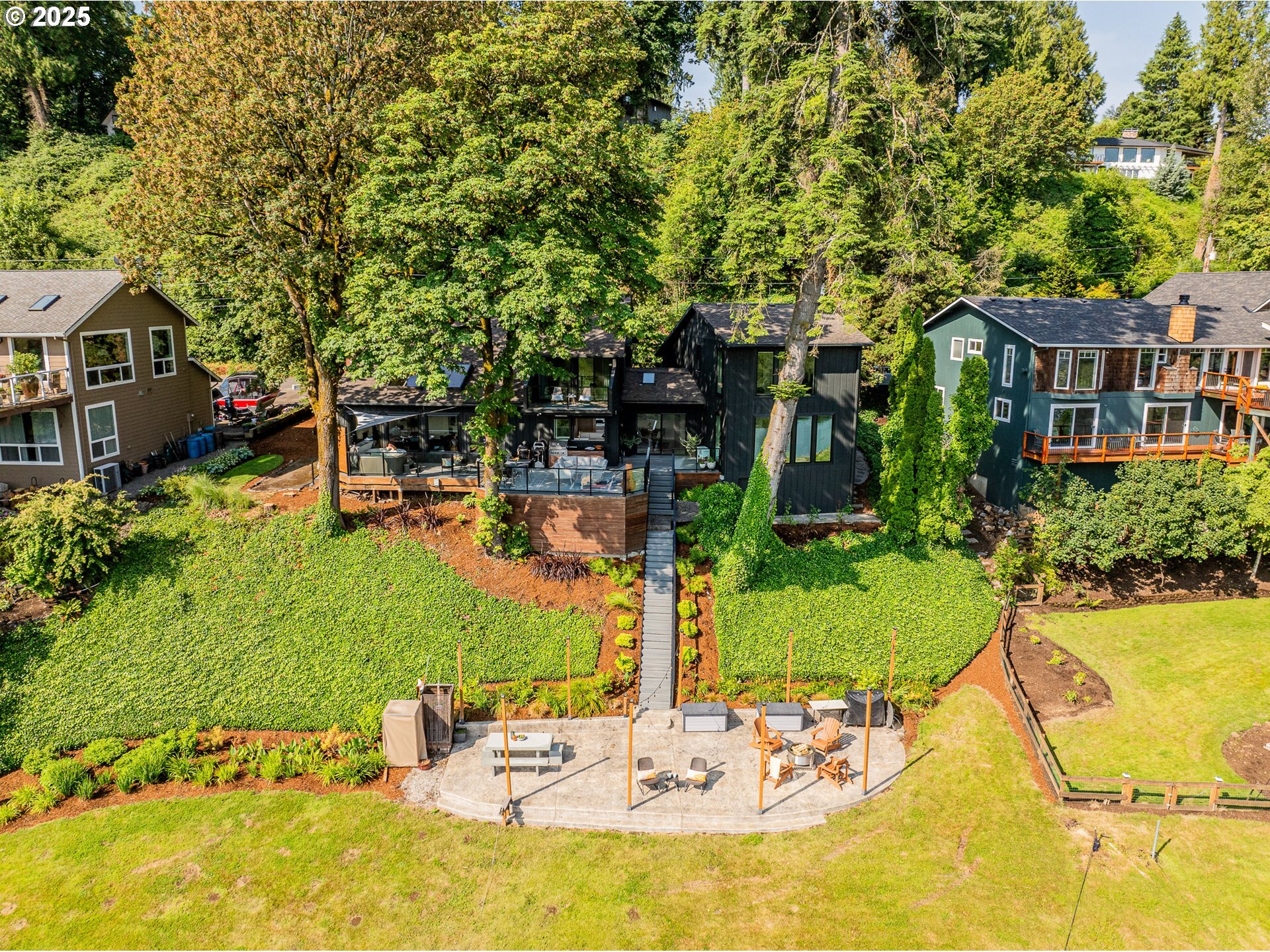 Property Photo: 19150 Nixon Ave OR 97068