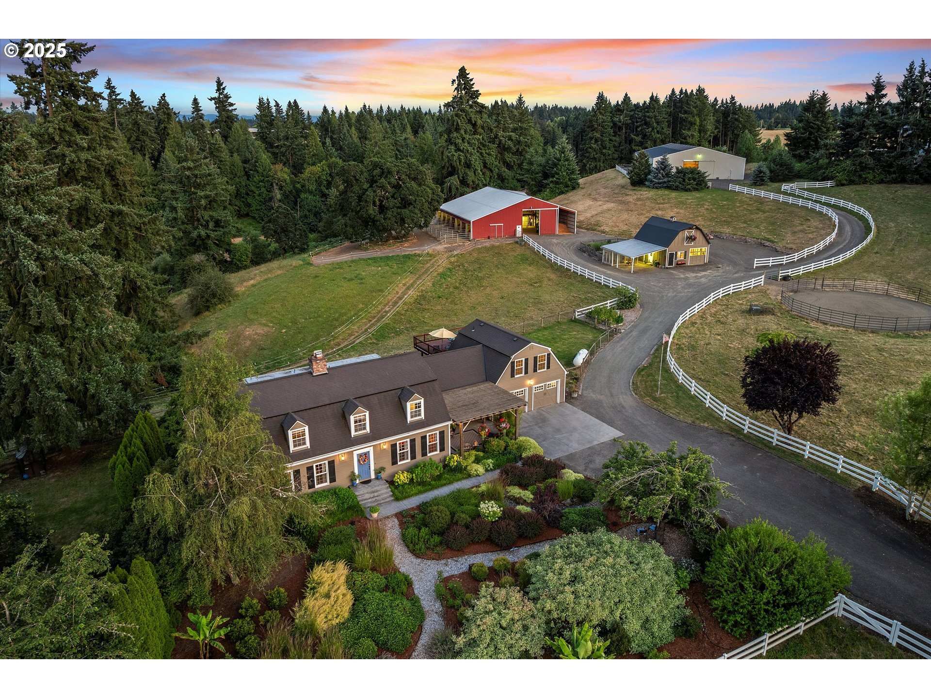 Property Photo: 11800 S Carus Rd OR 97045