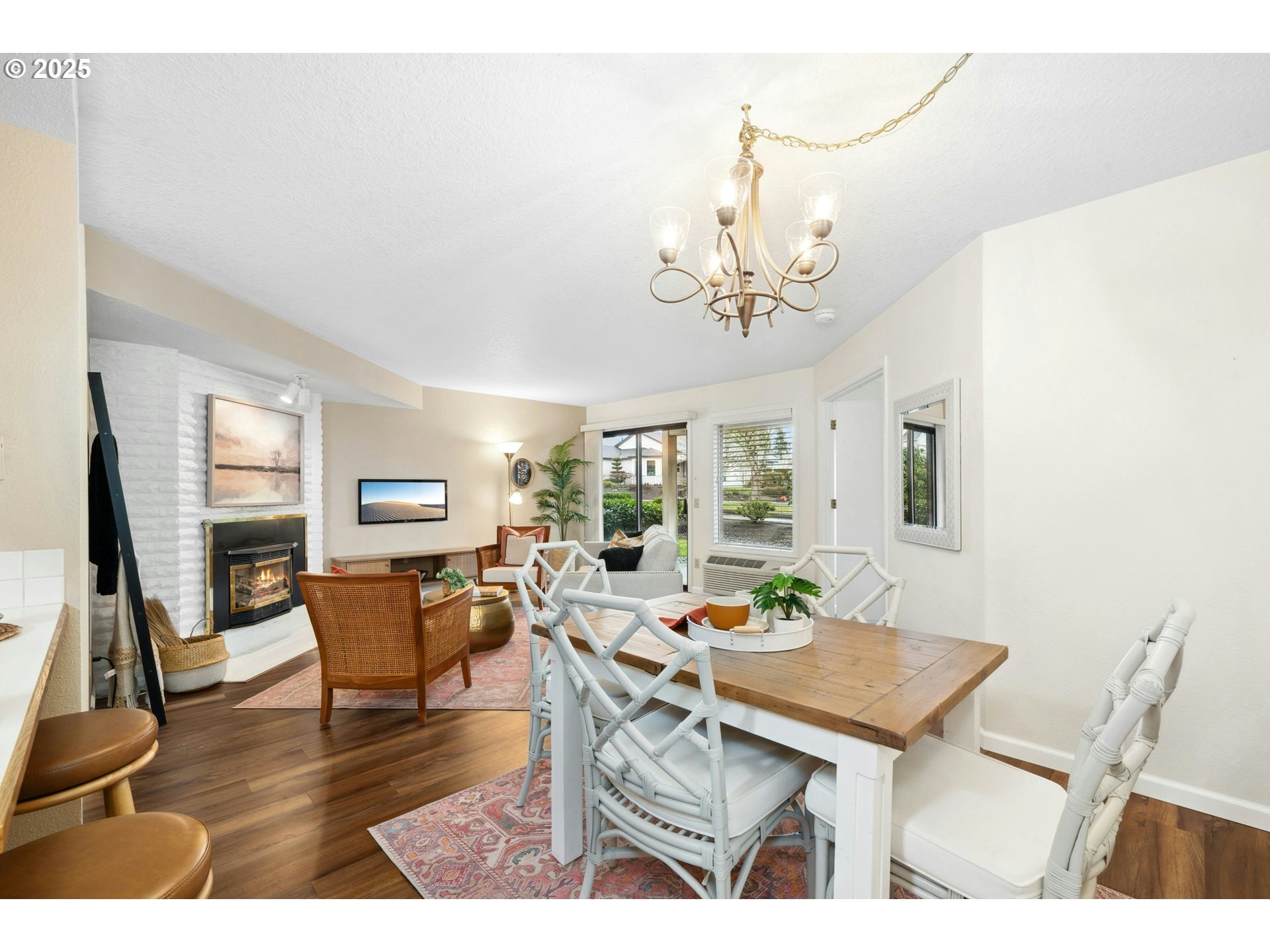 Property Photo: 16146 SW 130th Ter 2 OR 97224